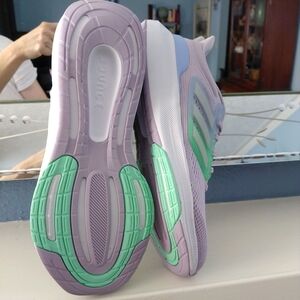 NWT Adidas UltraBounce Sneakers *RARE/Sold Out*